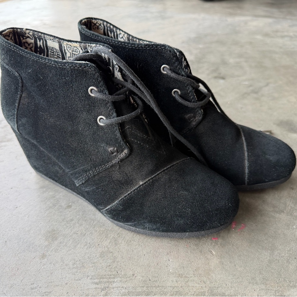 Toms Black Lace Up Wedge Boots